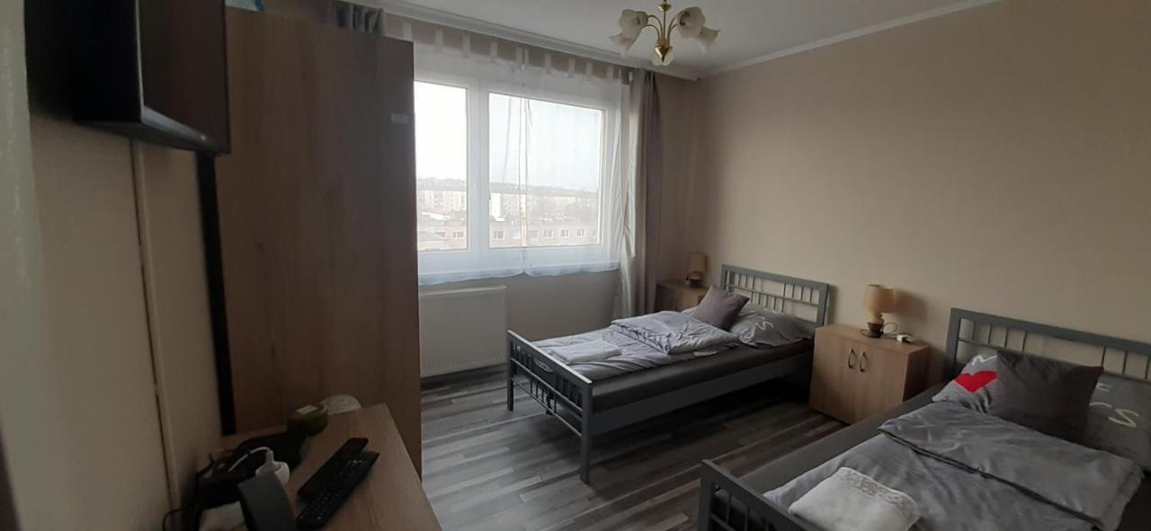 Panel Hause Kazincbarcika Apartment Exterior photo